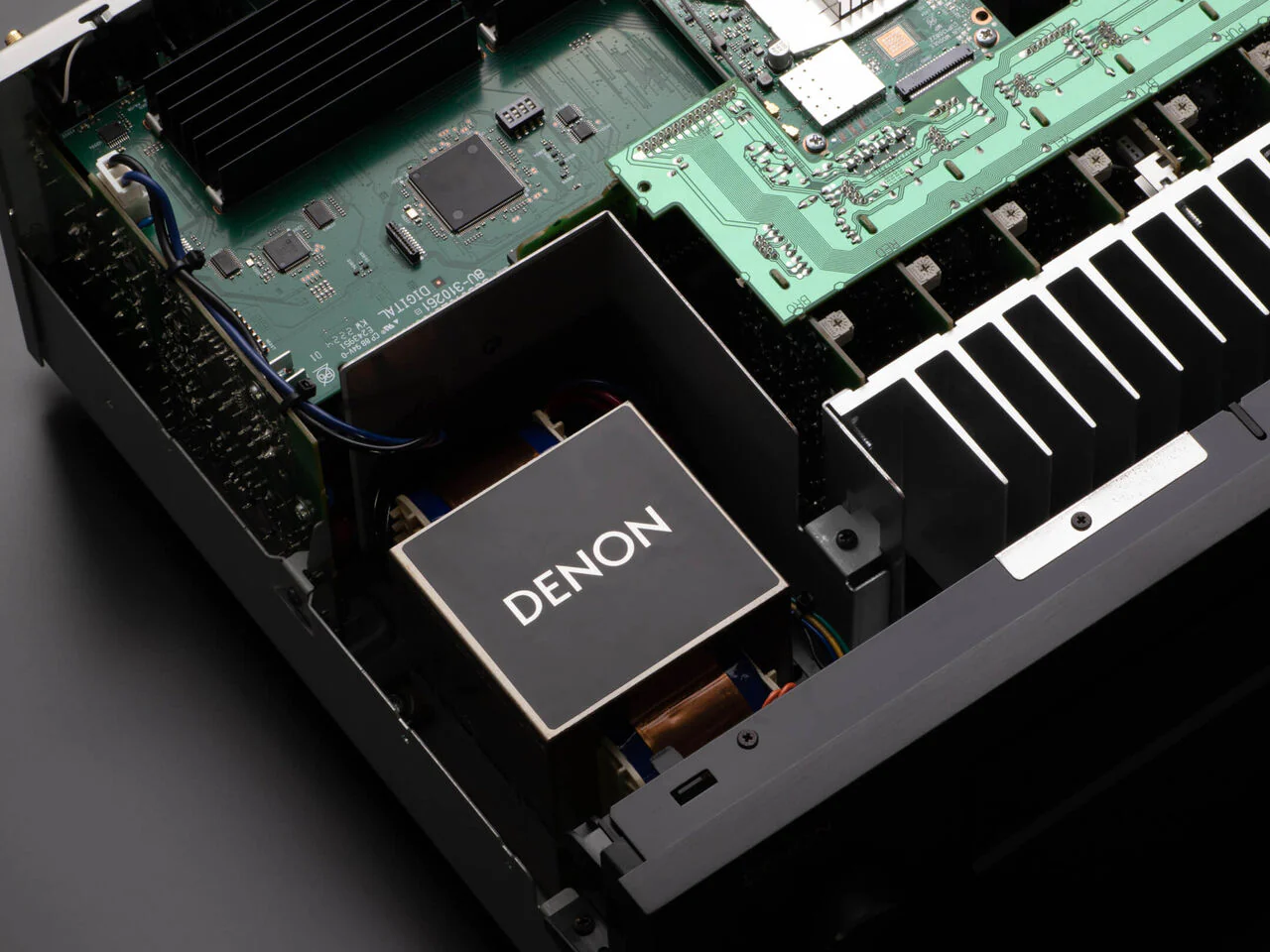 Denon AVR-X4800H (9.4 Ch. 125W 8K) - Image 15